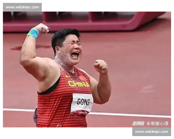 竞技压力与心理韧性塑造路径下运动员表现波动机制深度解析 竞技压力与心理韧性塑造路径下运动员表现波动机制深度解析